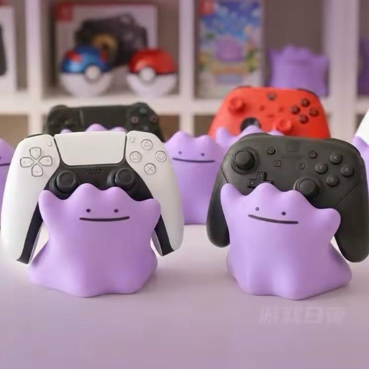 Ditto Game Controller Stand Holder, Gaming Game Room Home Decor, Anime Character Poke Purple Smiley Face Remote, Gifts for Him, Organizer Desk