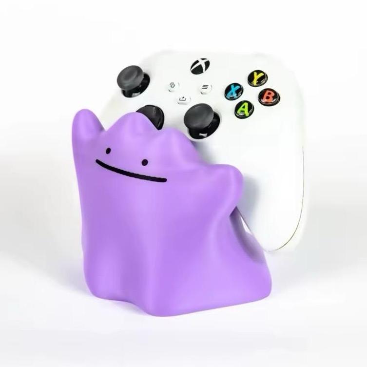Ditto Game Controller Stand Holder, Gaming Game Room Home Decor, Anime Character Poke Purple Smiley Face Remote, Gifts for Him, Organizer Desk